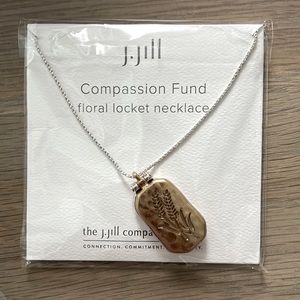 NEW: Floral locket necklace